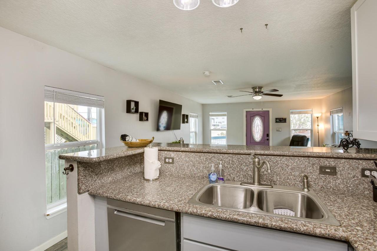 Galveston Cottage About 1 Mi To Beach Pet Friendly! Экстерьер фото