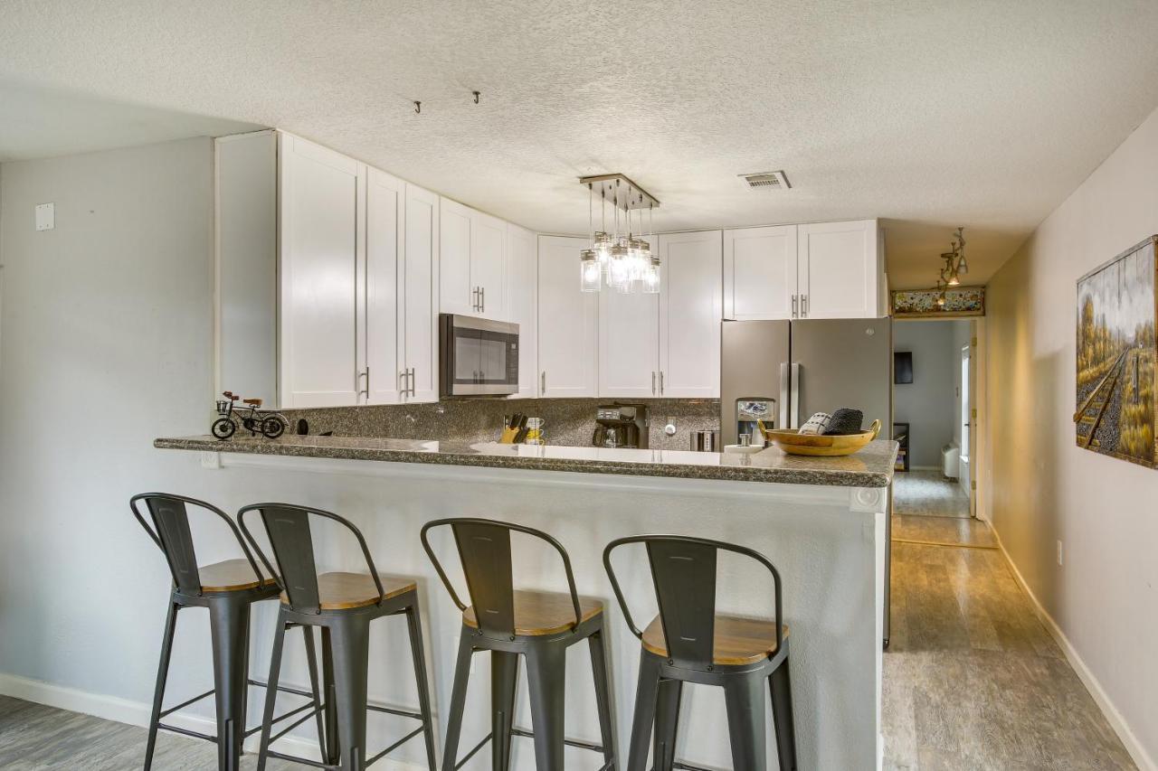 Galveston Cottage About 1 Mi To Beach Pet Friendly! Экстерьер фото